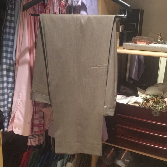 Jos A Bank taupe weave striped suit - Picture 4 of 6